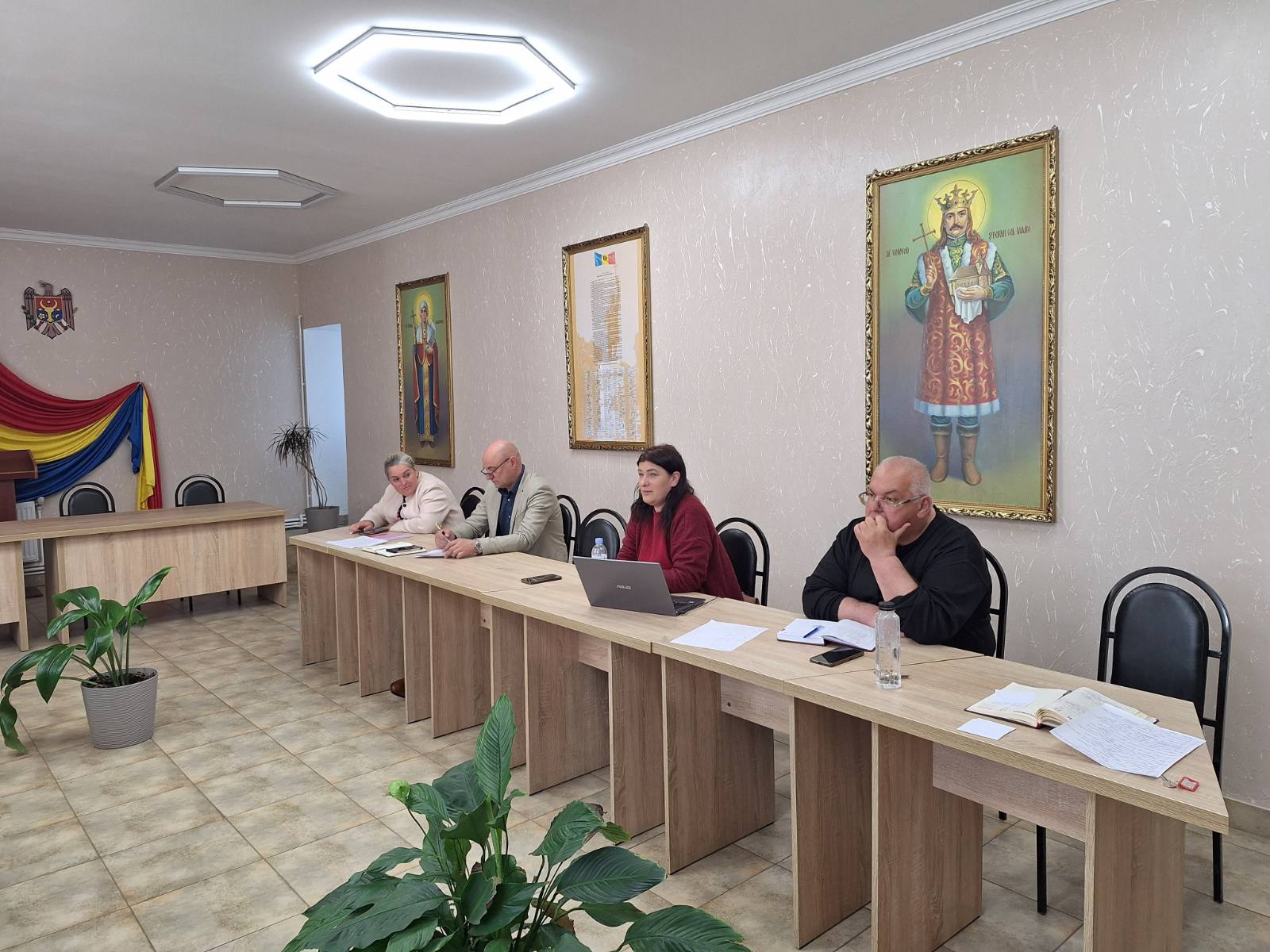 Stimați locuitori ai comunei Tohatin